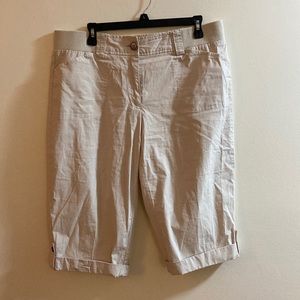 Studio Works Clamdigger Capris Size 14 Petite
